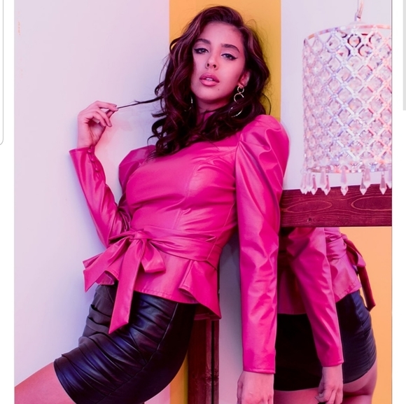 Jealous Tomato Pink Belted Top with Lining & Zippered Back - Picture 4 of 16